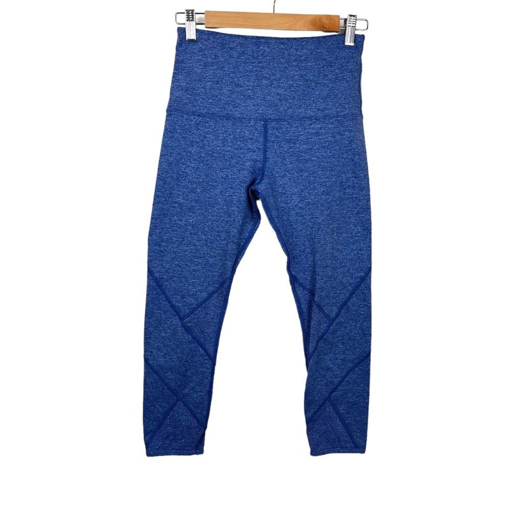 Lorna Jean crop legging perforated zip pocket on back‎ size S